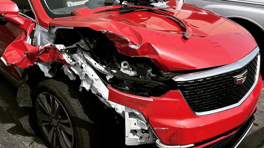 Ata Johnsons zerstörtes Auto