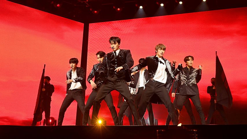Die Gruppe Ateez im Januar 2022