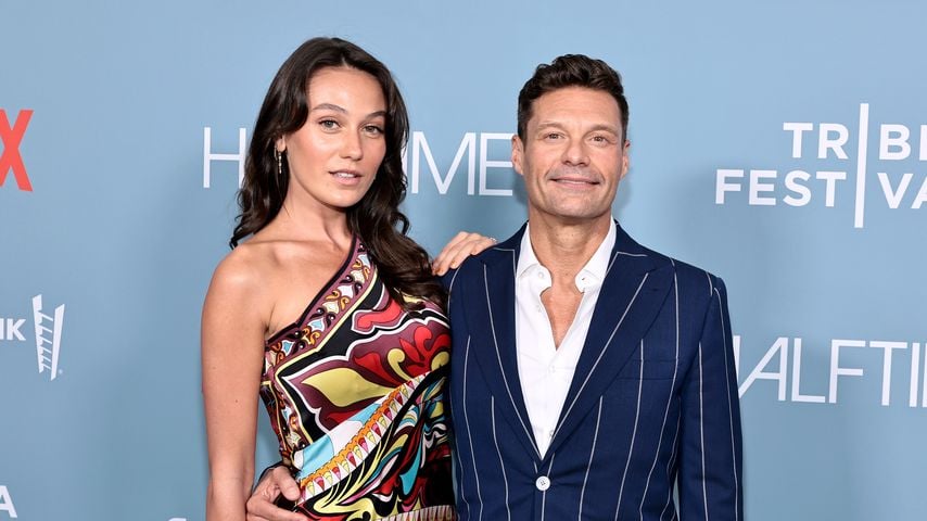Aubrey Paige Petcosky und Ryan Seacrest, 2022