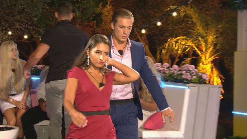 Aurelia und Henrik nach der Paarungszeremonie bei "Love Island"