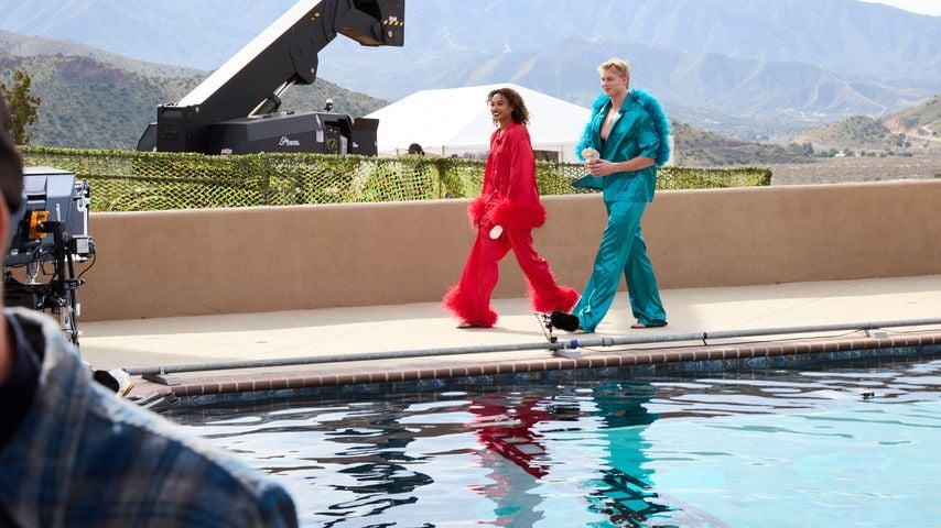 Aurelie und Yanneck beim Unterwasser-Shooting bei GNTM