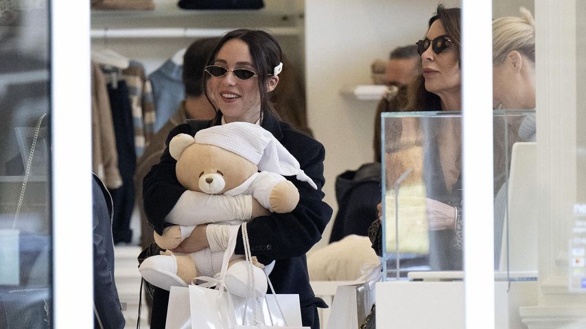 Aurora Ramazzotti beim Shoppen in Mailand