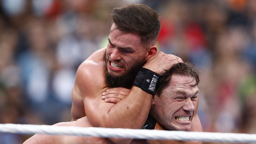 Austin Theory und John Cena im April 2023 bei WrestleMania