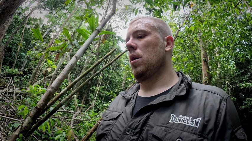 AviveHD bei "7 vs. Wild" 2025