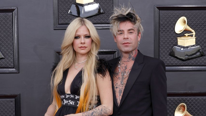 Avril Lavignes Ex-Verlobter Mod Sun beim Knutschen erwischt