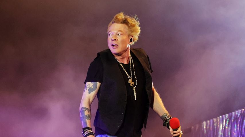 Mikro geworfen: Guns-N'-Roses-Fan während Konzert verletzt!