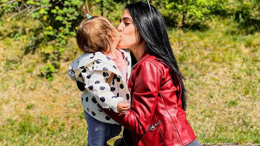 Elena Miras mit ihrer Tochter Aylen