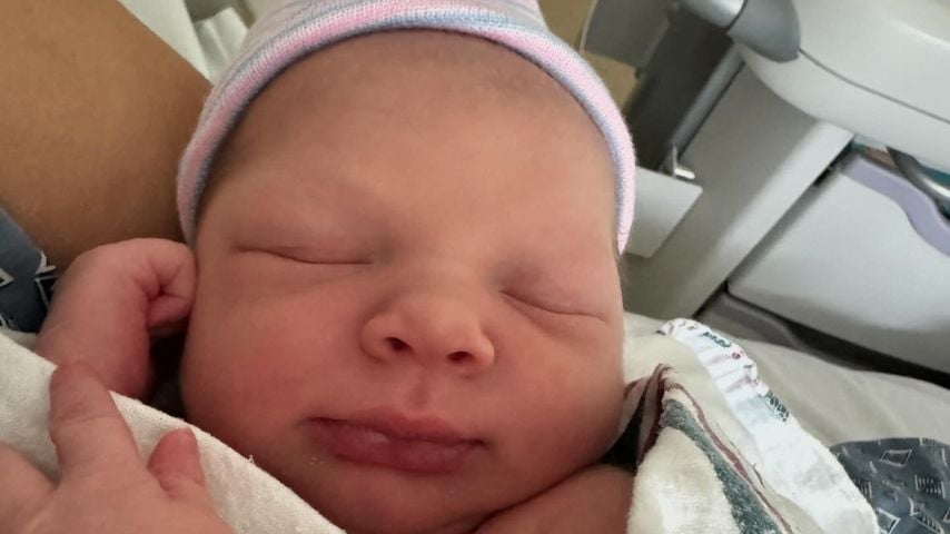 Peta Murgatroyd und Maksim Chmerkovskiys Baby, Juli 2024