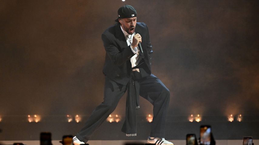 Bad Bunny, Sänger