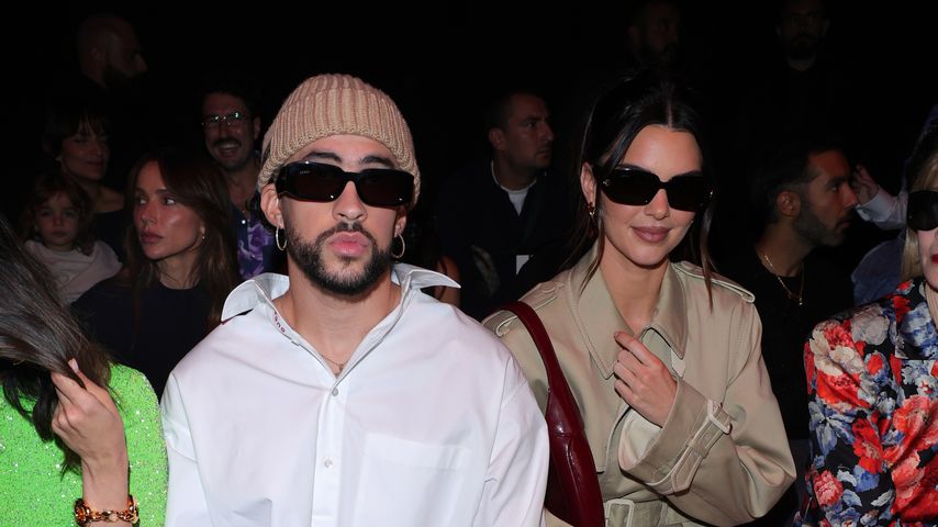Bad Bunny und Kendall Jenner auf der Mailand Fashion Week