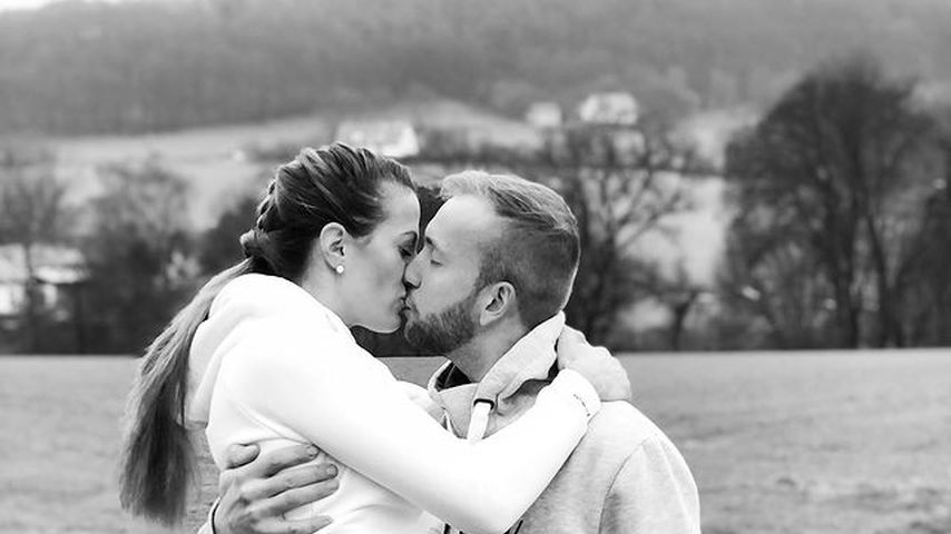 Bäuerin Denise mit ihrem Partner Nils