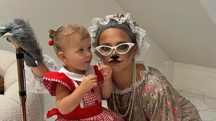 Molly-Mae Hague mit ihrer Tochter Bambi im Oktober 2024