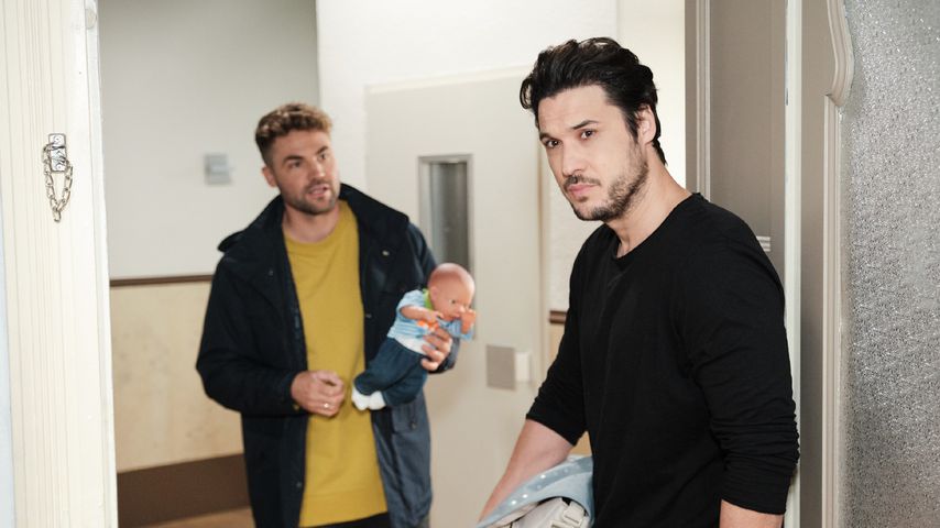 Bambi (Benjamin Heinrich) und Jakob (Alexander Milo) bei "Unter uns"