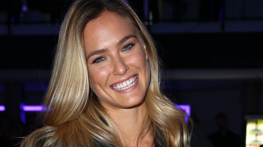 Im Liebesrausch! Bar Refaeli strahlt vor Glück