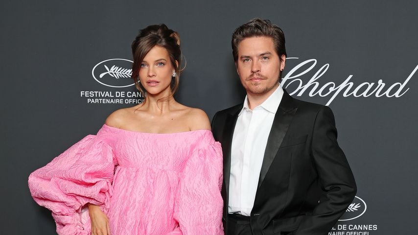 Barbara Palvin und Dylan Sprouse beim Chopard Trophy Photocall beim 79. Cannes Film Festival am Carlton Beach