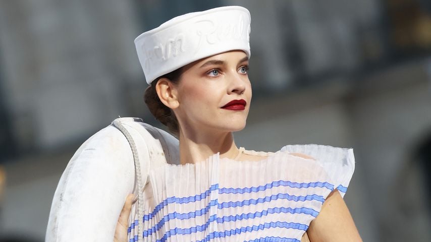 Barbara Palvin bei Vogue World 2024 in Paris
