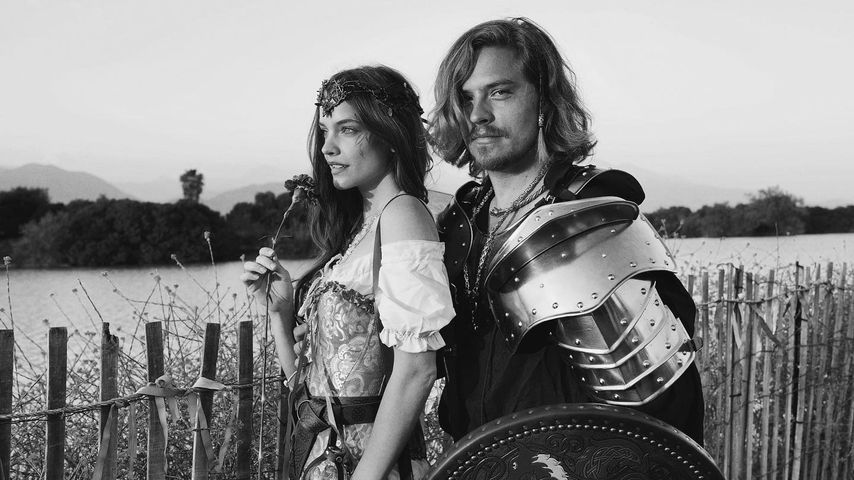 Barbara Palvin und Dylan Sprouse bei der Renaissance Pleasure Faire