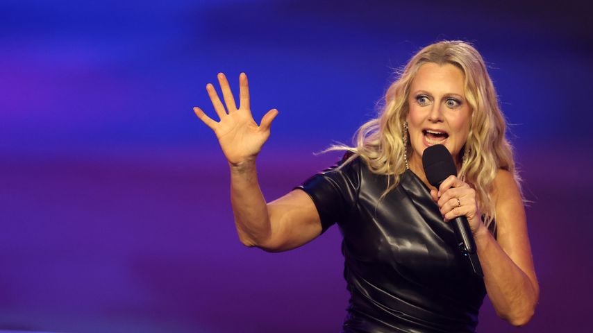 Barbara Schöneberger moderiert das ESC‑Vorentscheid‑Finale in Berlin-Adlershof, Februar 2026