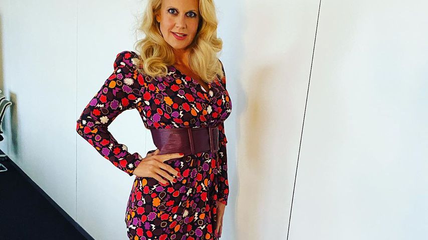 Neue Show! Barbara Schönebergers Brüste bekommen Eigenleben