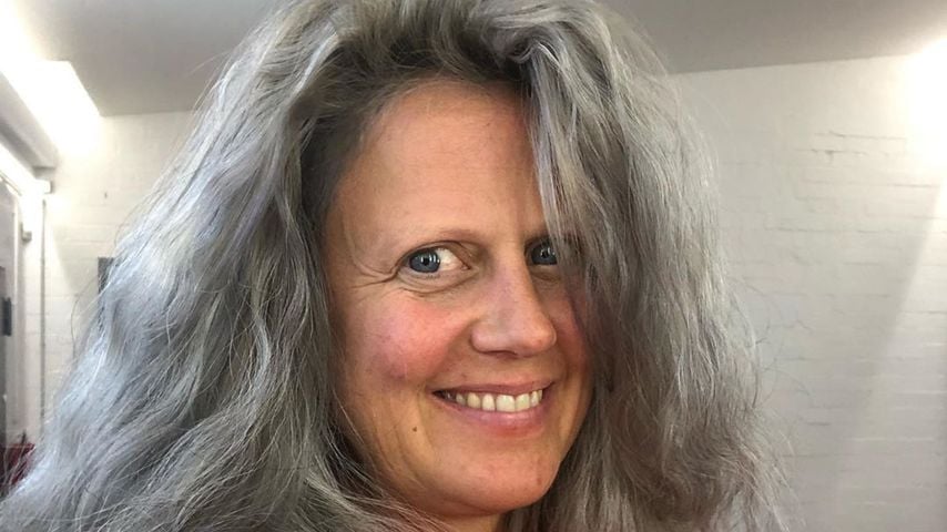 Barbara Schöneberger mit grauen Haaren, 2019