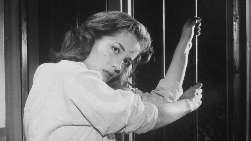 Barbara Shelley in "The shadow of the cat", 1961