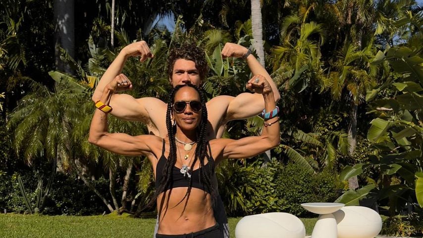 Barbara Becker begeistert Fans mit Mucki-Foto mit Sohn Elias