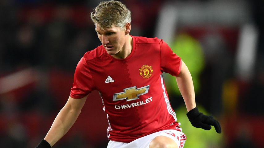 Nach "Mobbing": Trainer entschuldigt sich bei Schweinsteiger