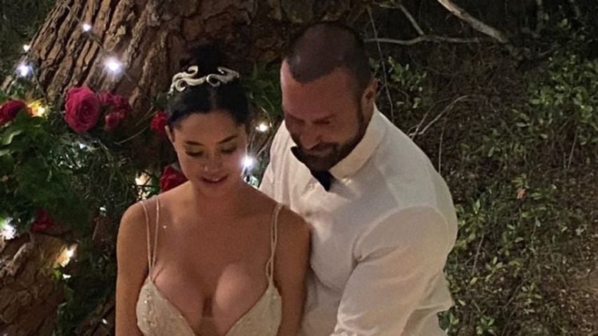 XXL-Dekolleté und Co.: So war Yotta und Marisols Hochzeit!