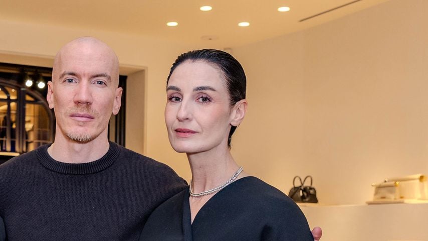 Alexander Chappell und Erin O'Connor bei einem Veuve Clicquot x Jacquemus Dinner in der Jacquemus Boutique London