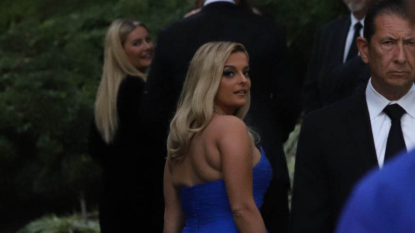 Bebe Rexha Auf Paris Hiltons Hochzeit