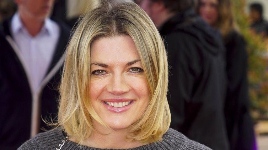 Nina Bott bei der Premiere des Zirkus Charles Knie auf dem Heiligengeistfeld in Hamburg