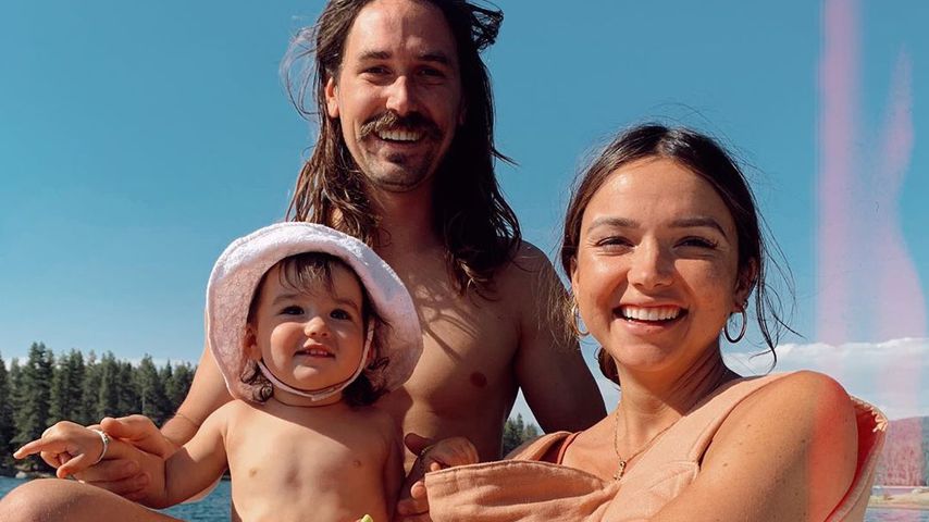 Bekah Martinez mit ihrem Freund Grayston Leonard und ihren Kindern Ruth und Franklin