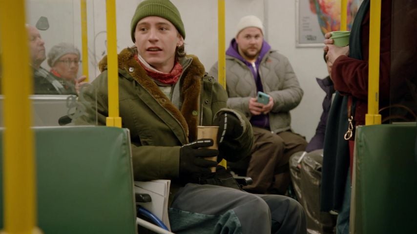 Neue "GZSZ"-Story: Jonas trifft mysteriösen Rollstuhlfahrer