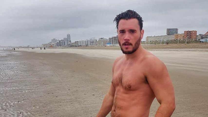 Bela Klentze am Strand
