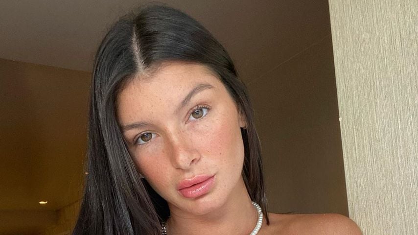 Bella Banos, Model