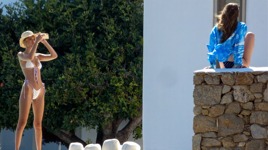 Bella und Gigi Hadid beim privaten Shooting auf Mykonos