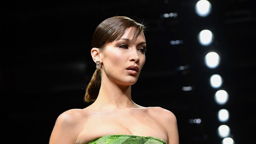 Mutig! Bella Hadid hat sich selbst ihren Pony geschnitten