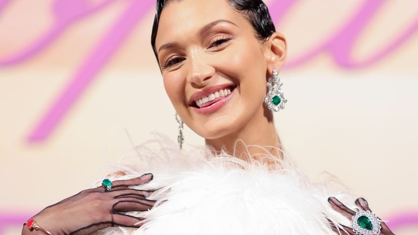 Bella Hadid, 2021