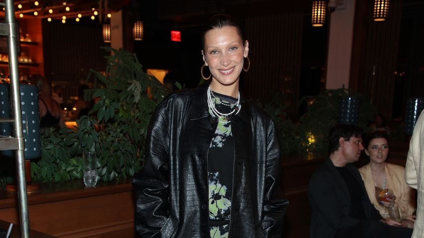 Bella Hadid, Model