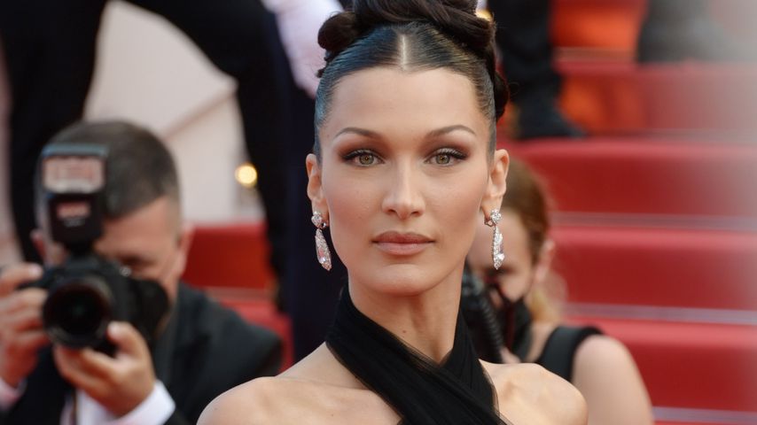 Model Bella Hadid in Cannes, Juli 2021
