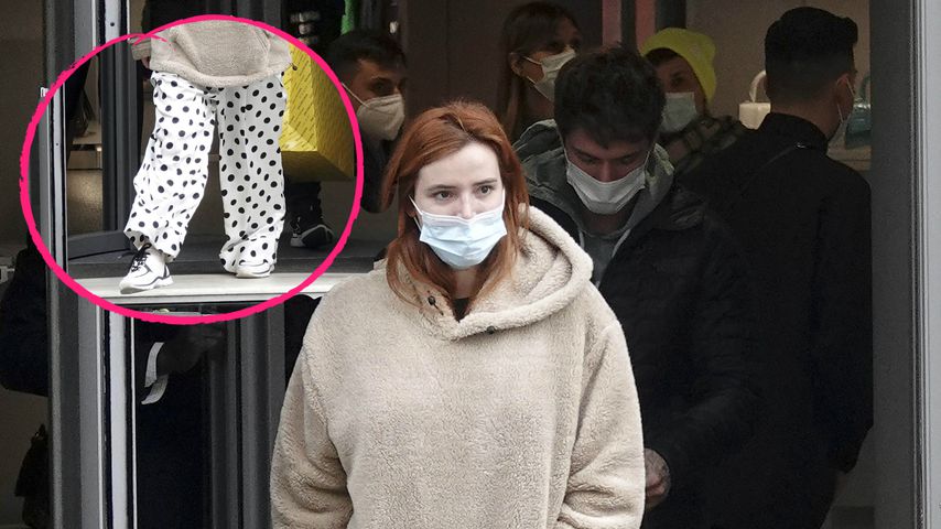 Cool oder kurios? Bella Thorne shoppt im Schlafanzug-Look
