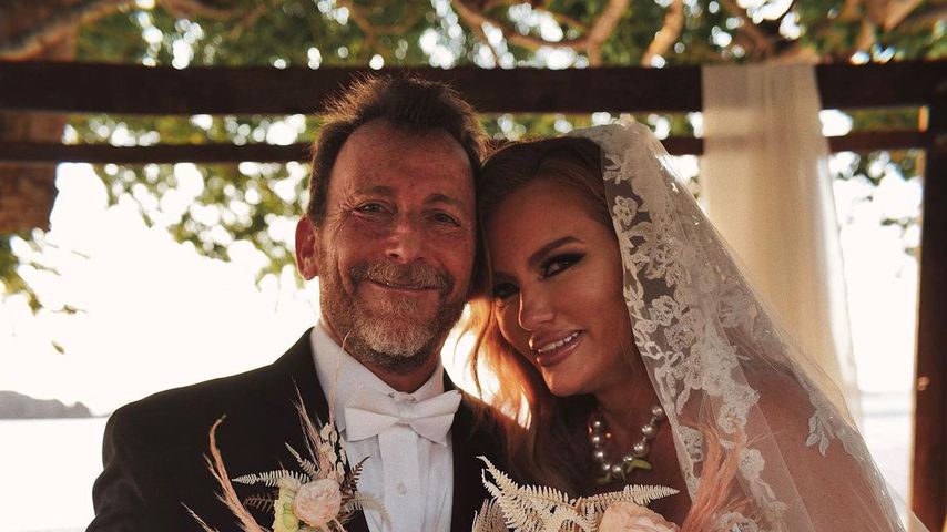 Bella Thornes Mutter Tamara mit ihrem Ehemann