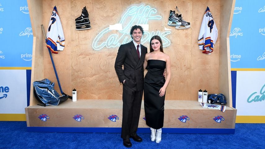 Belmont Cameli und Ella Bright bei der Premiere und After-Party von "Off-Campus" in Los Angeles