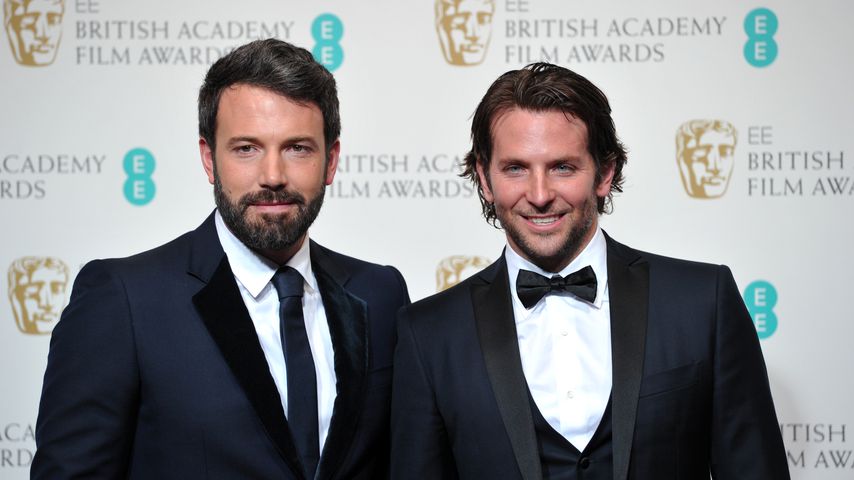 Ben Affleck und Bradley Cooper im Feburar 2013 in London