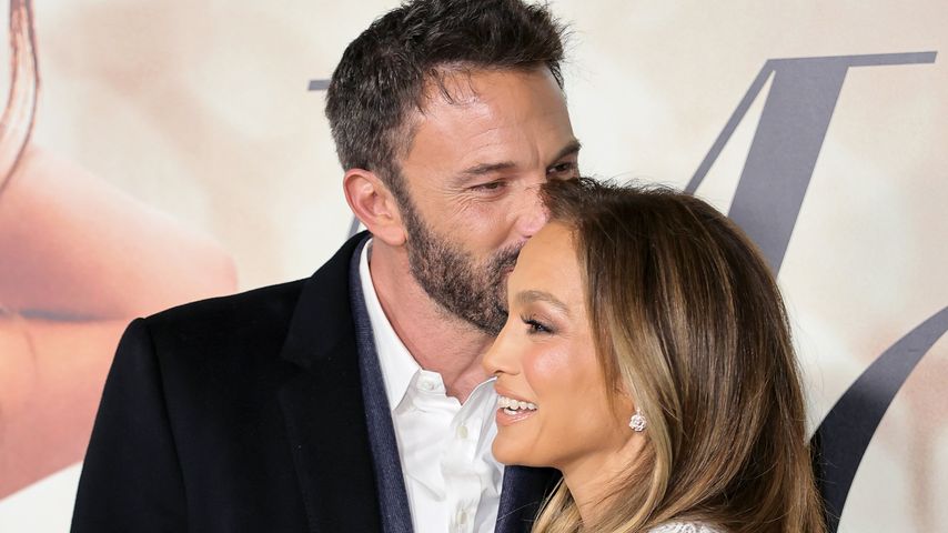 Ben Affleck mit Jennifer Lopez bei der Premiere von "Marry Me"