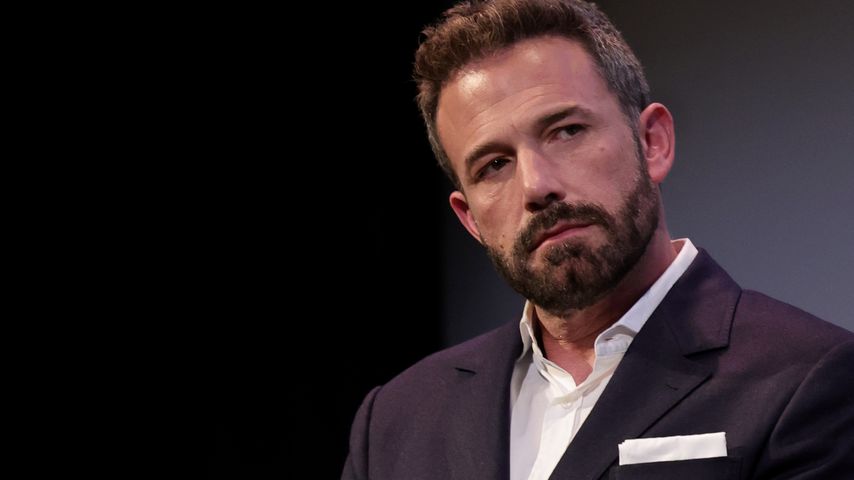 Mit trauriger Miene: Ben Affleck hat Ehering erneut abgelegt