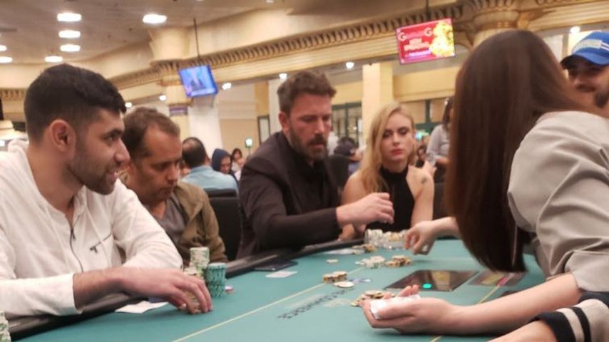 Ben Affleck und Katie Cherry bei einem Pokerspiel