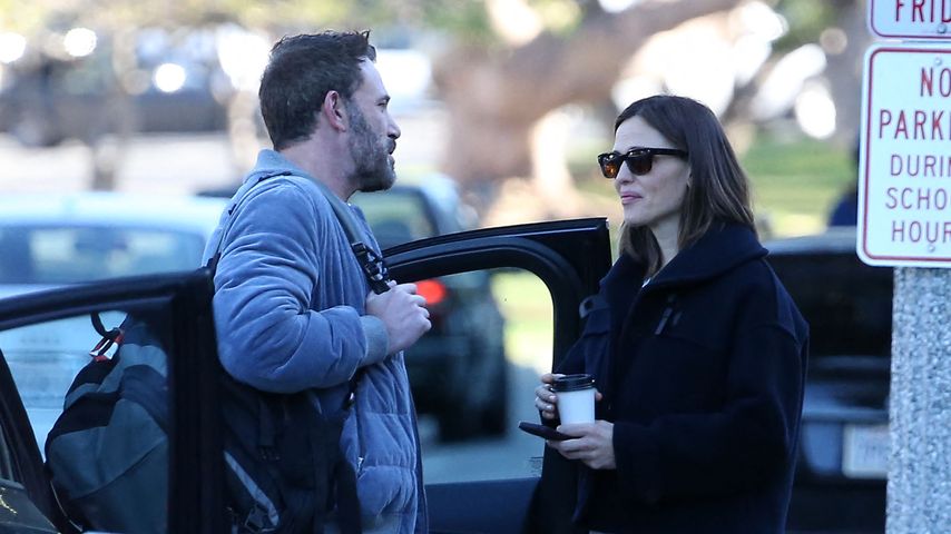 Ben Affleck und Ex Jennifer ganz vertraut beim Spaziergang