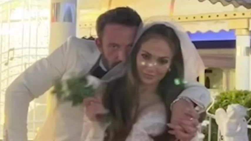 Jahresrückblick: Jennifer Lopez teilt weitere Hochzeitsfotos