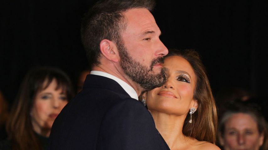 Doch keine Trennung? J.Lo ehrt Ben zum Vatertag im Netz!